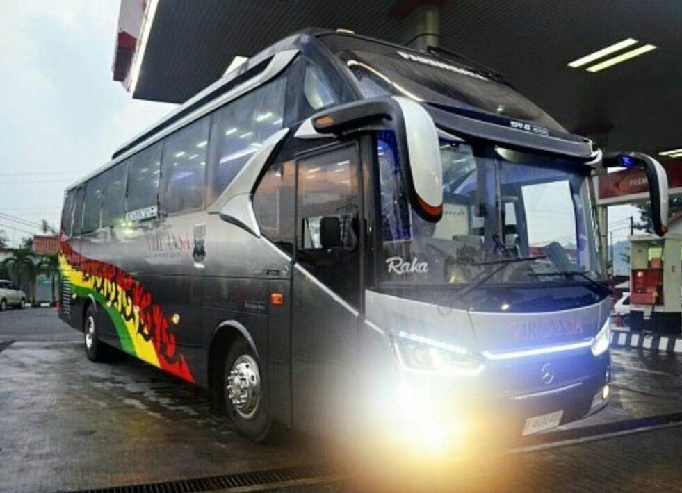 sewa bus pariwisata di padang po vircansa transport wisata bus big bus terbaik aman dan nyaman bus shd warna hitam silver liburan ziarah atau studitour
