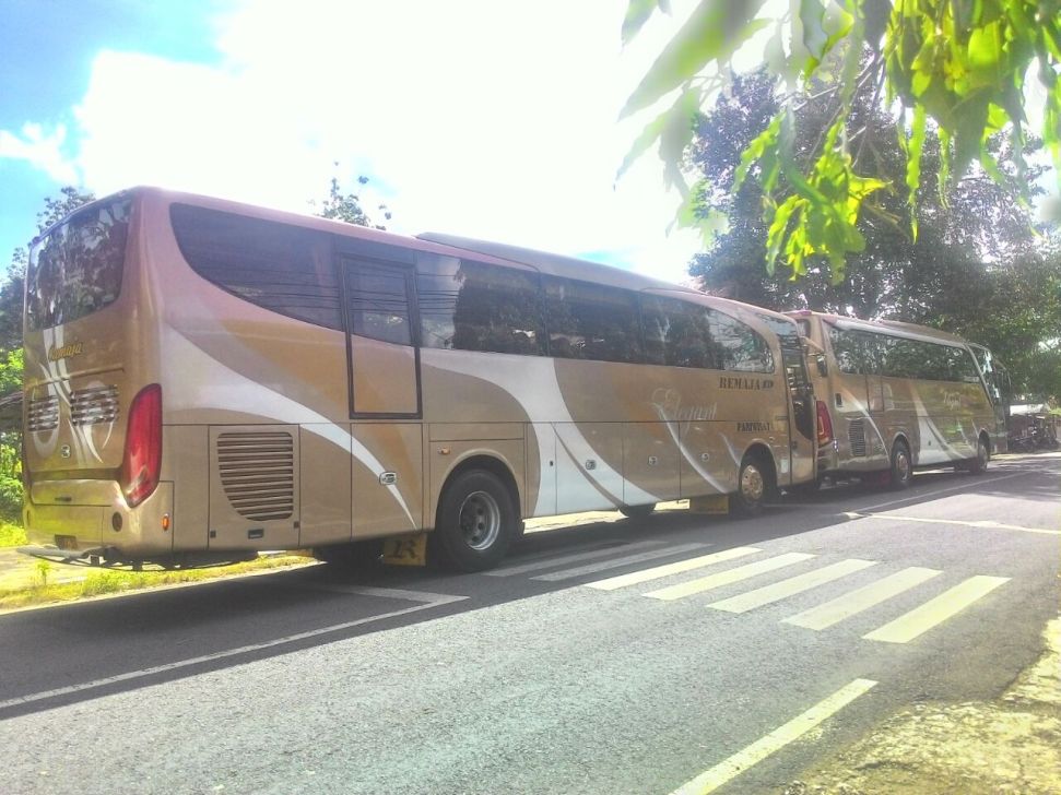 sewa bus pariwisata po remaja transport jogja yogyakarta bus wisata ziarah studitour liburan rental bis murah di bookwisata indonesia